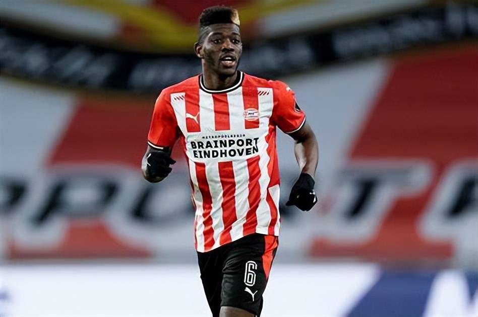 包含风云突变！阿贾克斯赛后单刀错失，英超版图或变，球迷炸锅，高层口径保持一致的词条